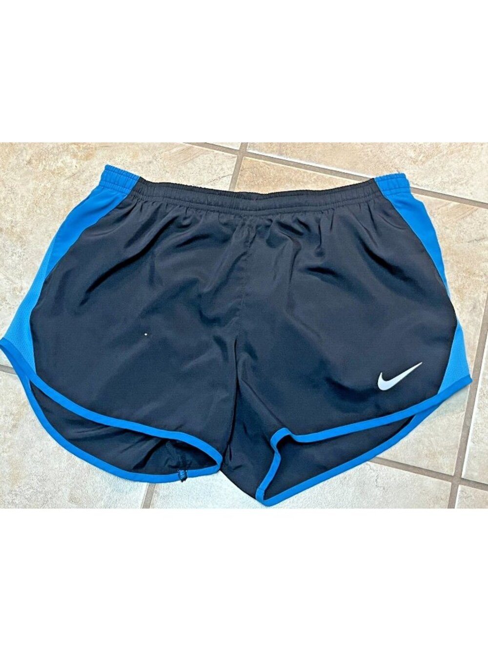 Nike Athletic Shorts Women's Sz Medium, Black & Teal w/Underlining U9s